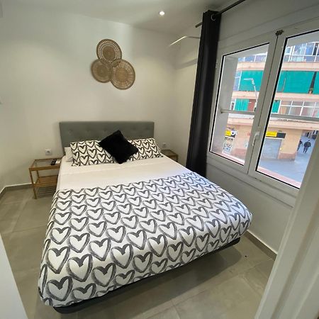 הוספיטלט דה יוברגאט Apartamentos Con Bano Privado Frente Al Metro L5 Barcelona-Hospitalet מראה חיצוני תמונה