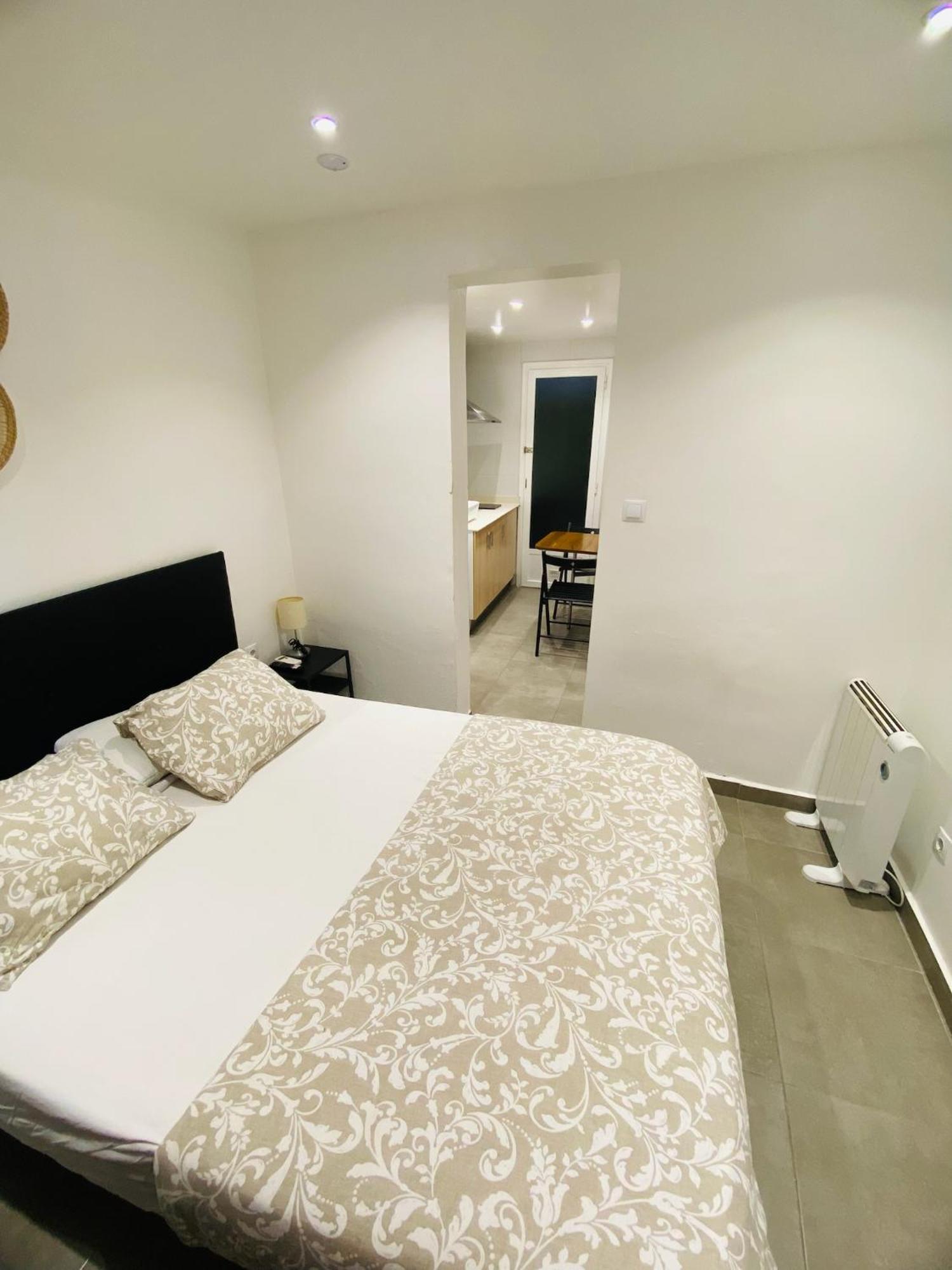 הוספיטלט דה יוברגאט Apartamentos Con Bano Privado Frente Al Metro L5 Barcelona-Hospitalet מראה חיצוני תמונה