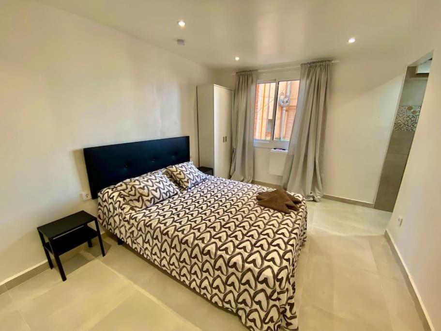 הוספיטלט דה יוברגאט Apartamentos Con Bano Privado Frente Al Metro L5 Barcelona-Hospitalet מראה חיצוני תמונה